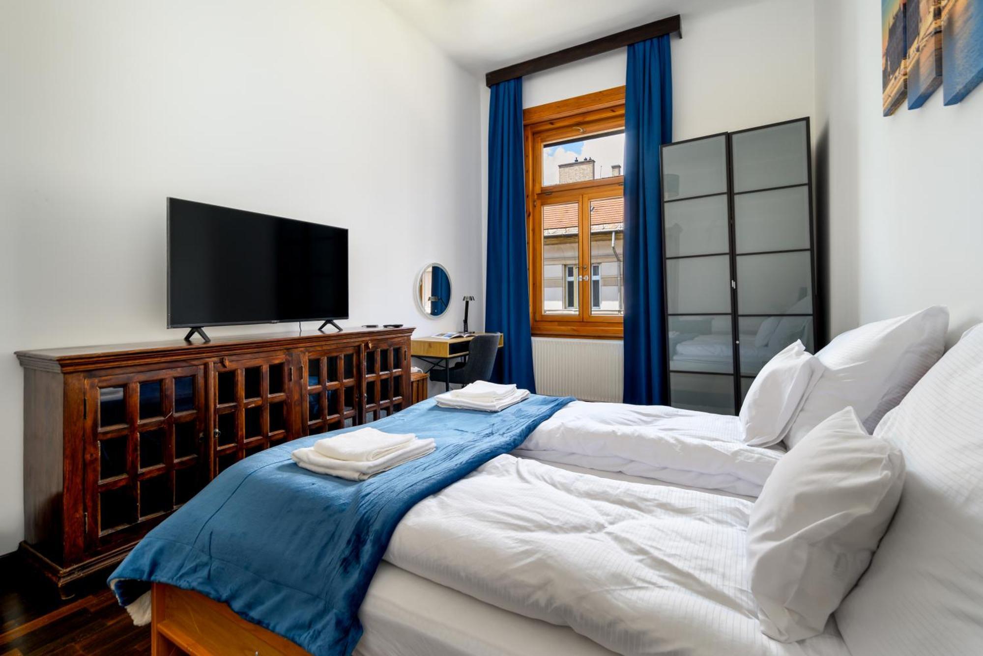 Rustic Downtown 106 M2 Апартаменты *
